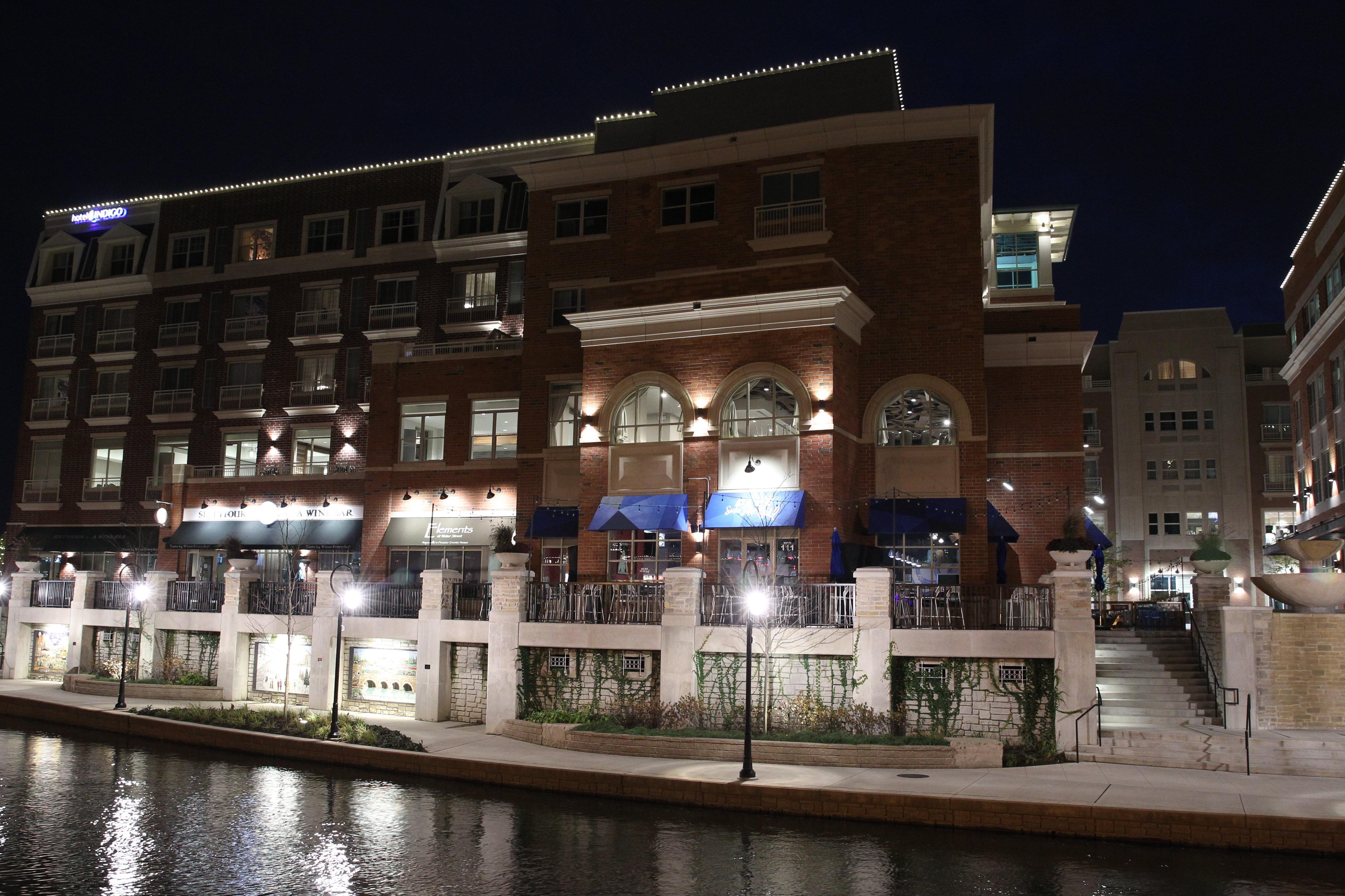 Hotel Indigo Naperville Riverwalk By Ihg Экстерьер фото