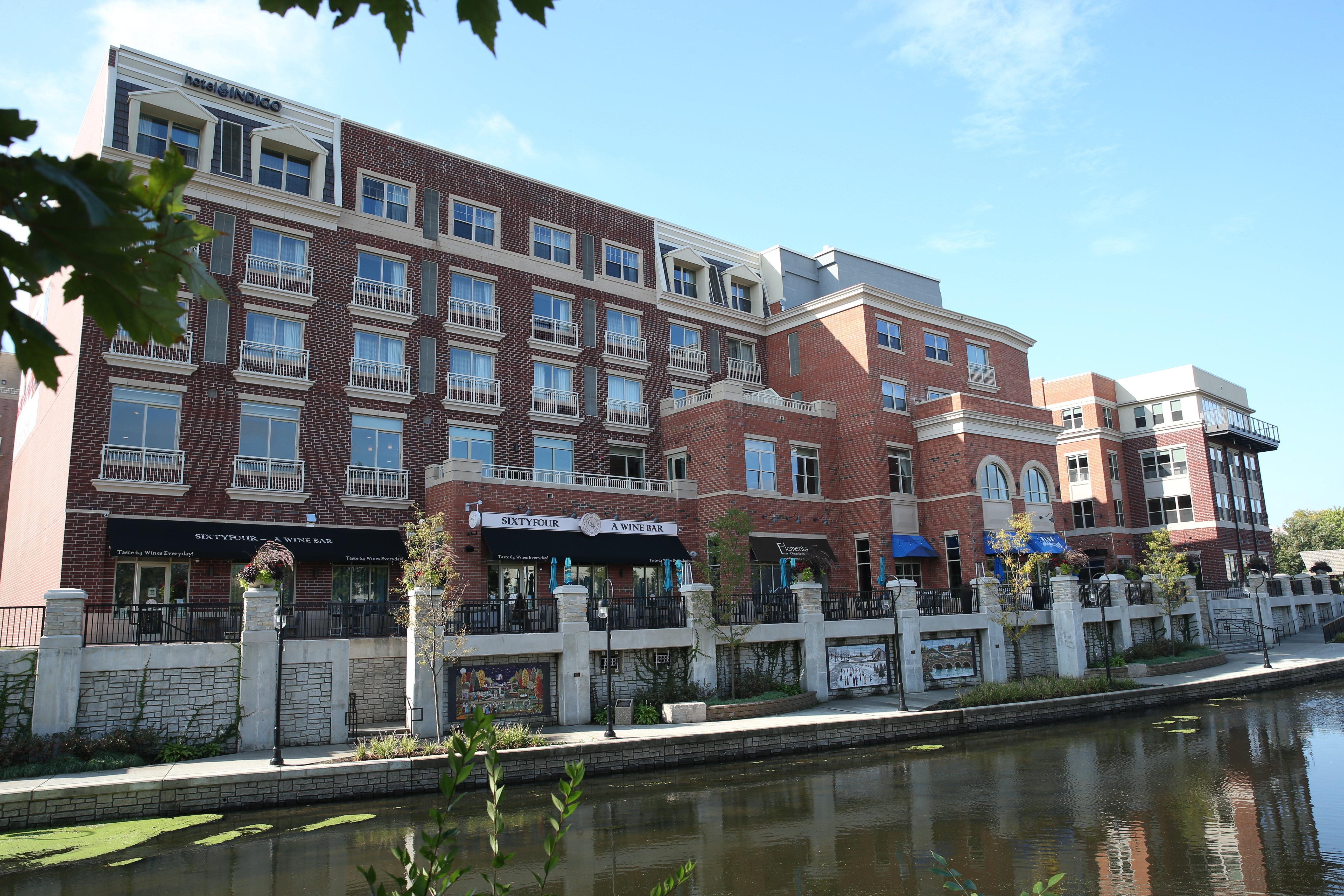 Hotel Indigo Naperville Riverwalk By Ihg Экстерьер фото