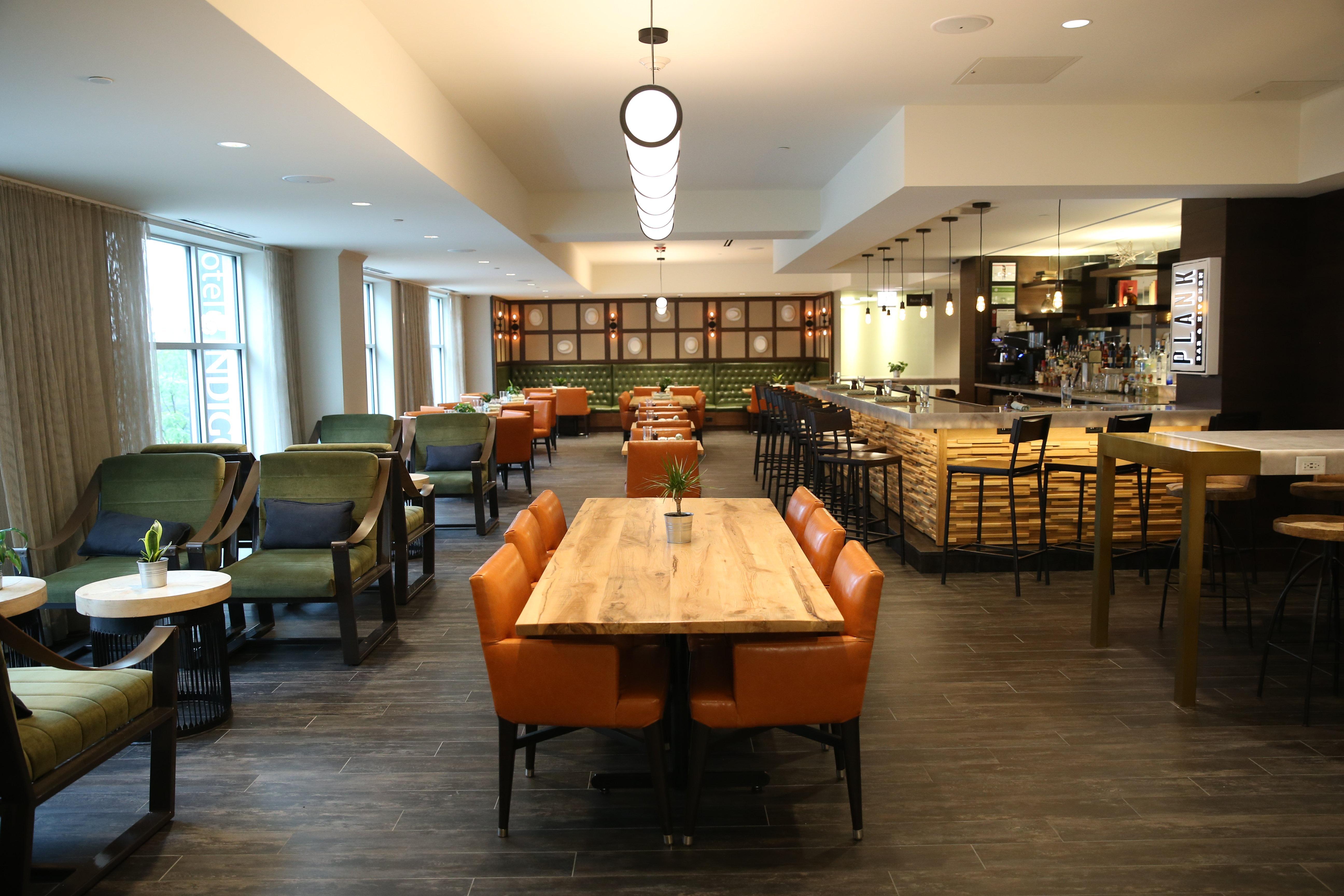 Hotel Indigo Naperville Riverwalk By Ihg Экстерьер фото