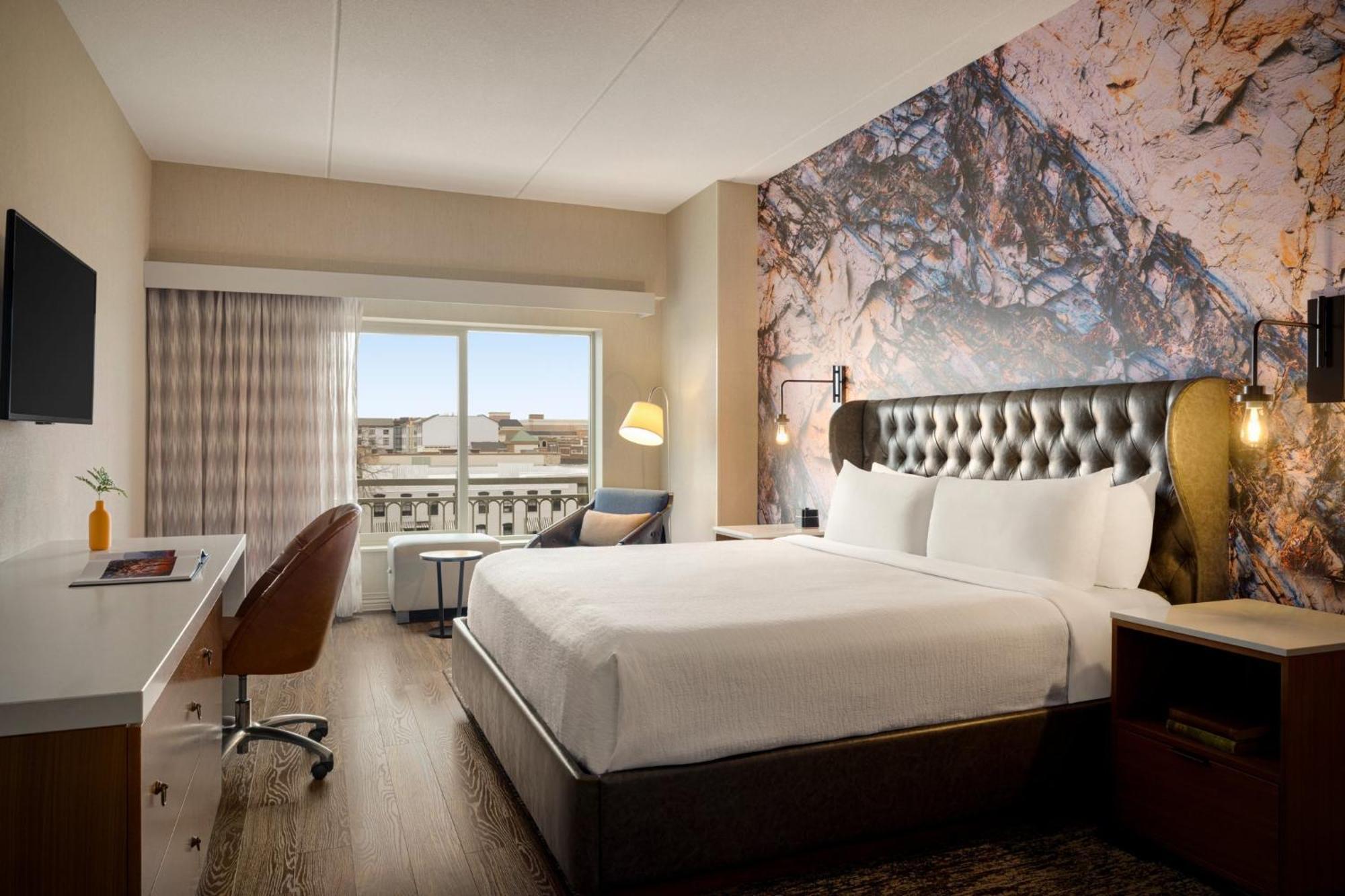 Hotel Indigo Naperville Riverwalk By Ihg Экстерьер фото