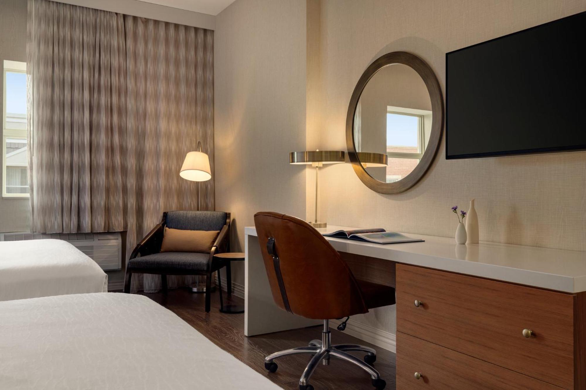 Hotel Indigo Naperville Riverwalk By Ihg Экстерьер фото