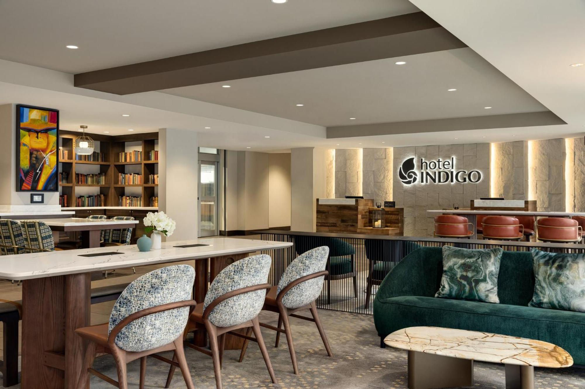 Hotel Indigo Naperville Riverwalk By Ihg Экстерьер фото